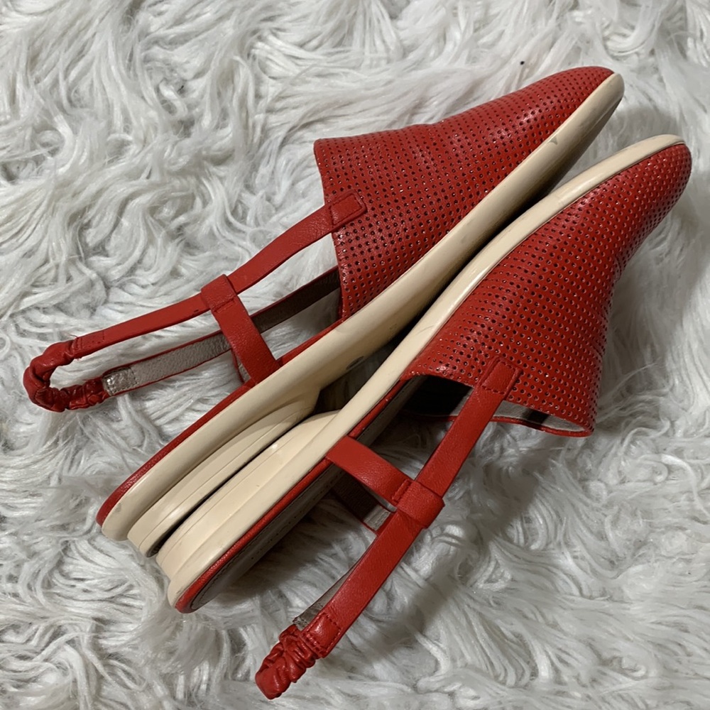 DONALD J Pliner Maci leather sandals perforated w metallic silver peeking sz 11 - Picture 3 of 10